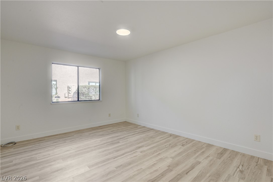 5576 West Rochelle Avenue 27A