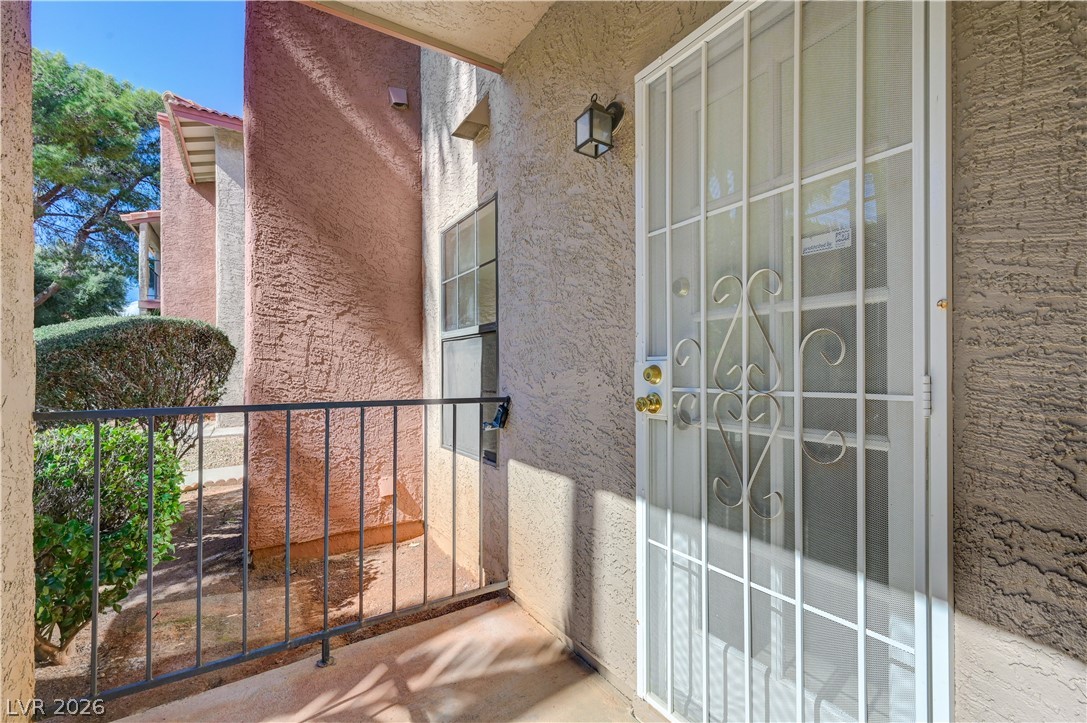 5576 West Rochelle Avenue 27A