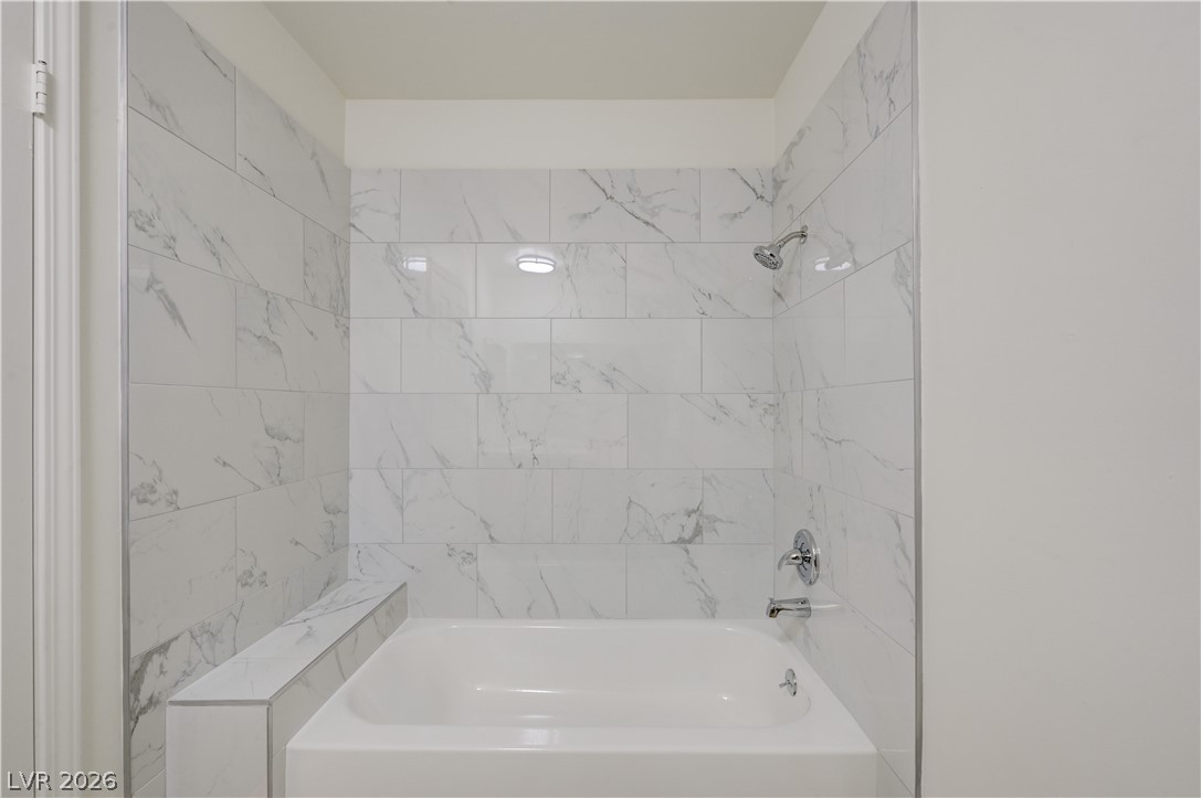 5576 West Rochelle Avenue 27A