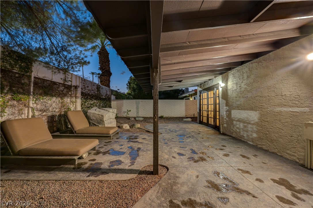 3005 Plaza De Rosa