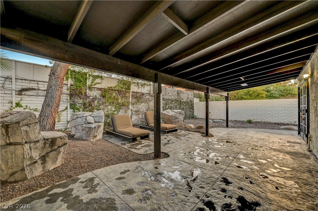 3005 Plaza De Rosa