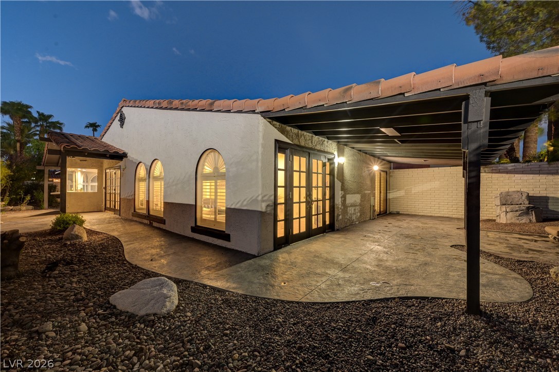 3005 Plaza De Rosa