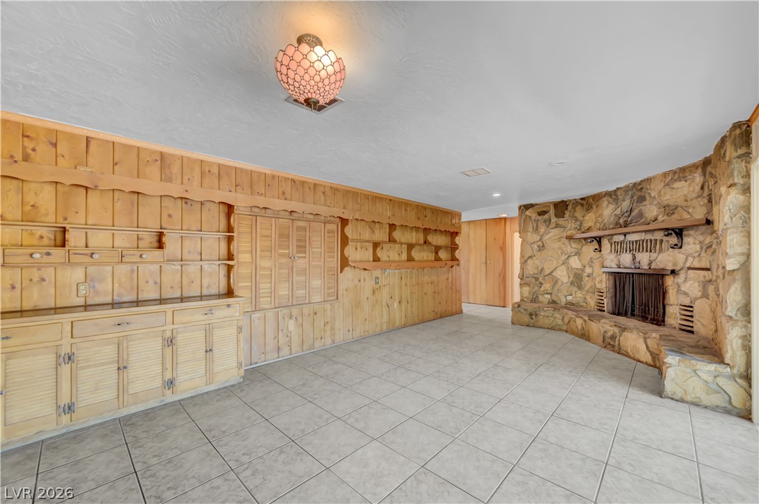 838 Fairview Drive