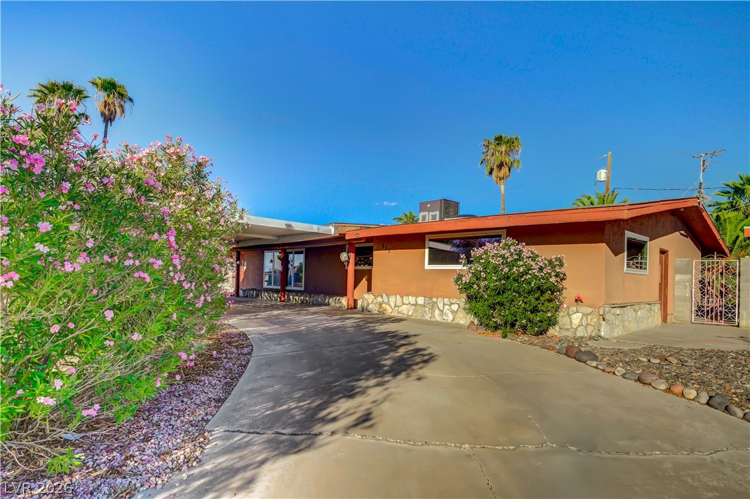 838 Fairview Drive