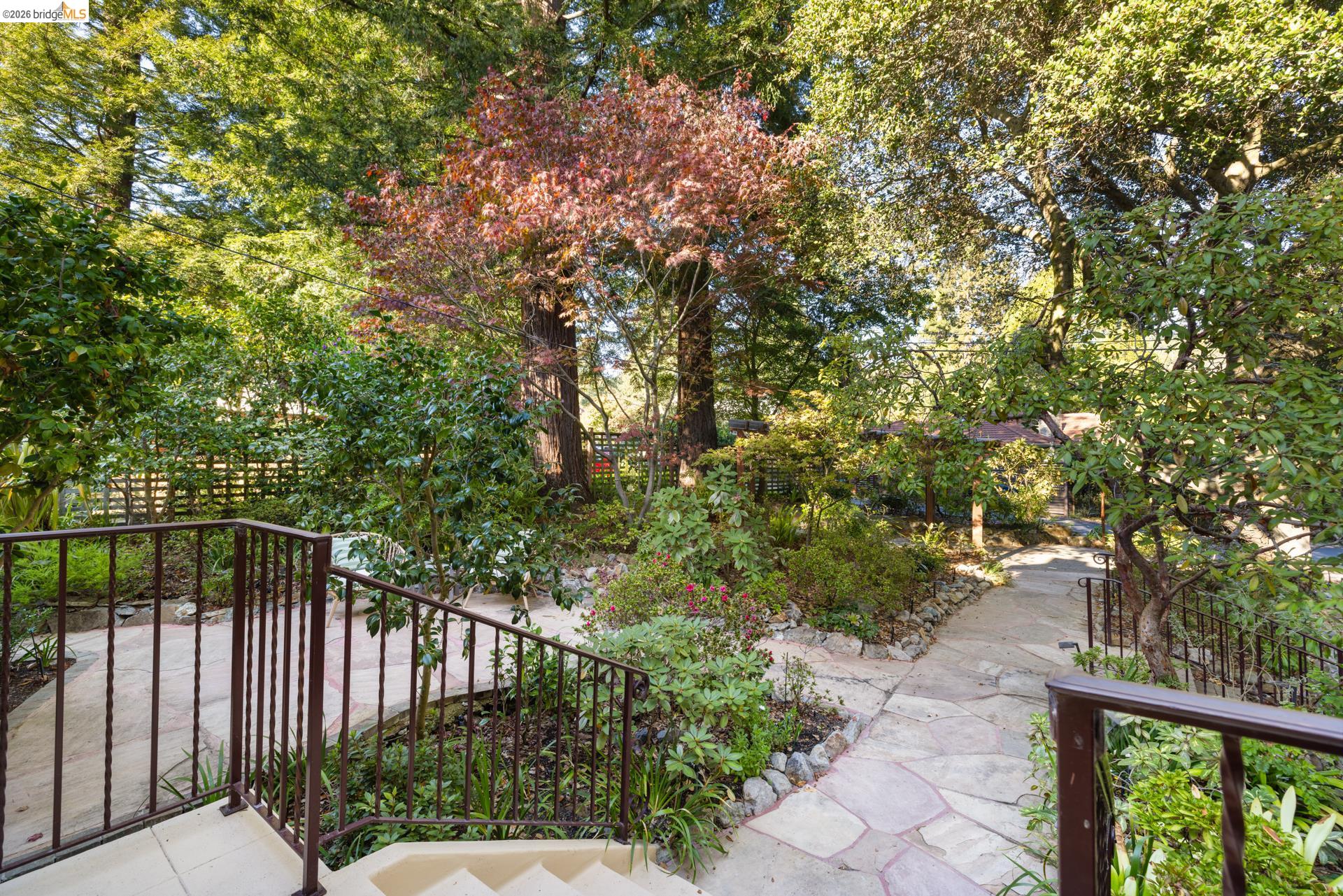 84 Norwood Ave