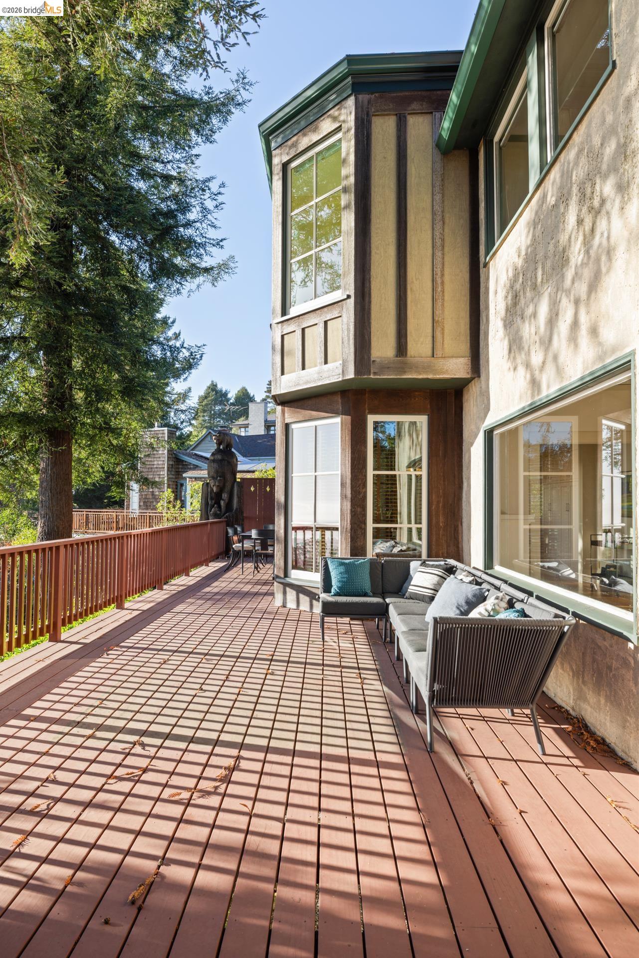 84 Norwood Ave