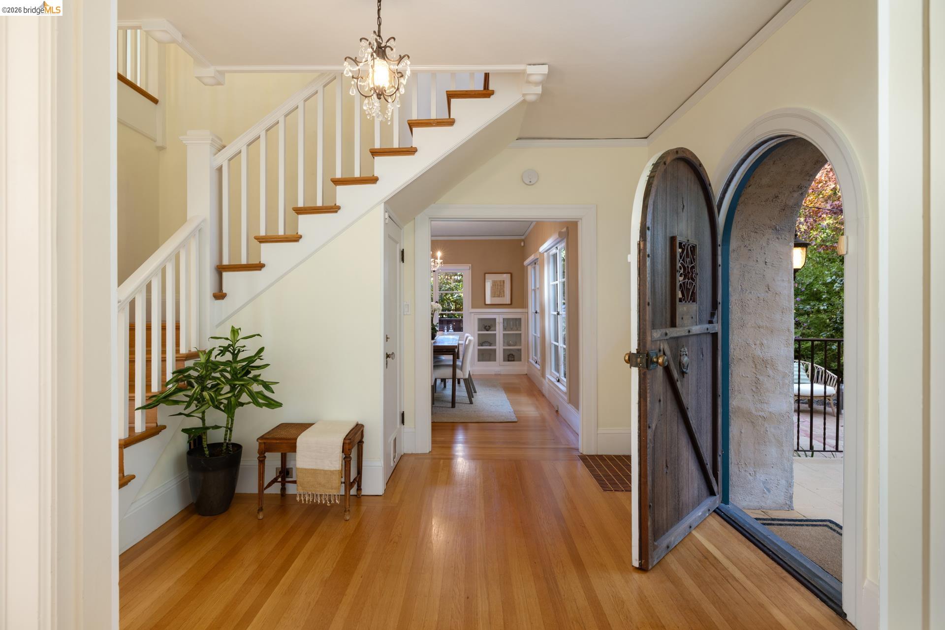 84 Norwood Ave