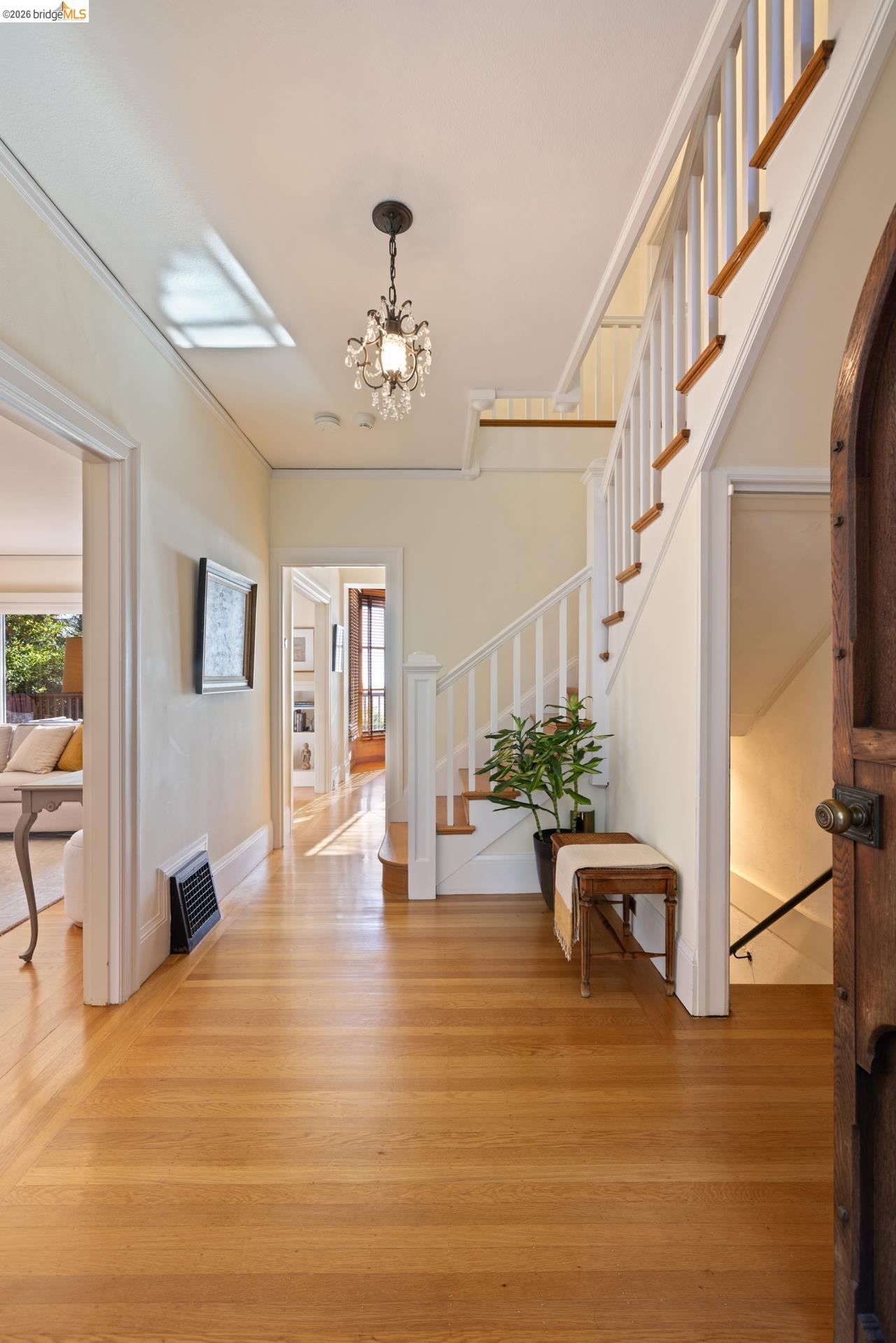 84 Norwood Ave