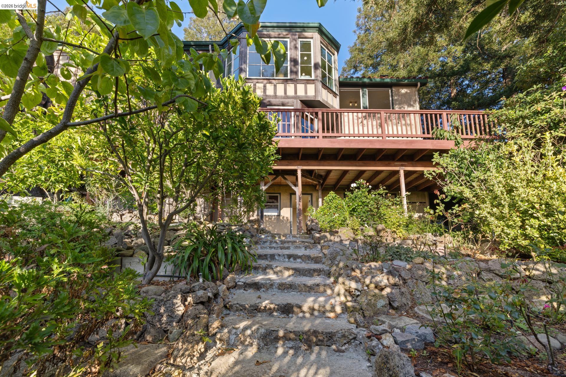 84 Norwood Ave