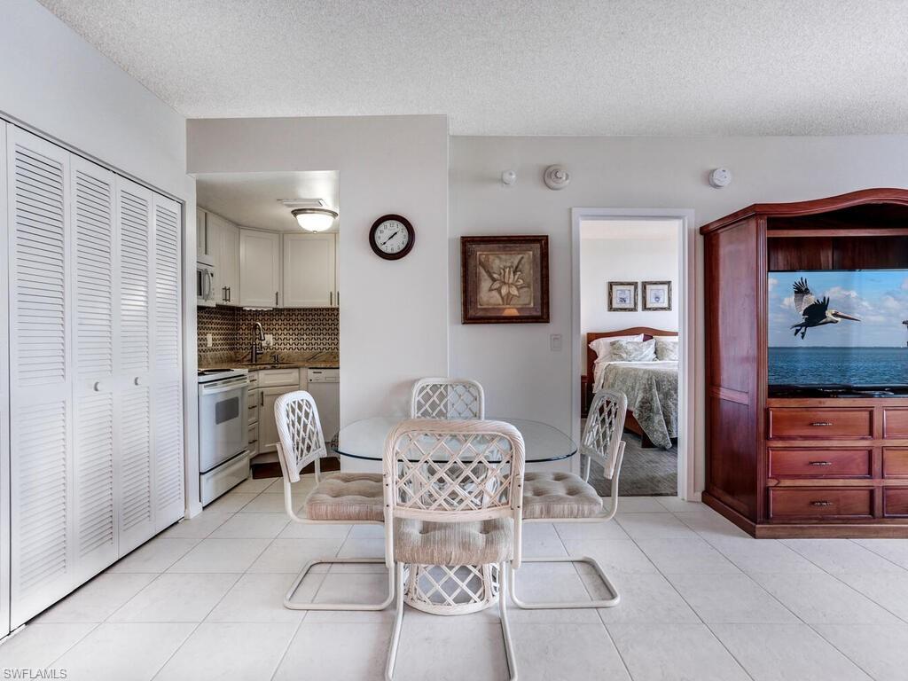 140 Seaview CT # 304S