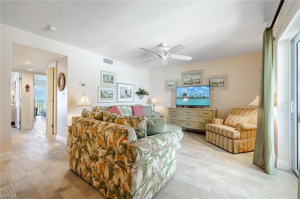 25710 Hickory BLVD # 208A