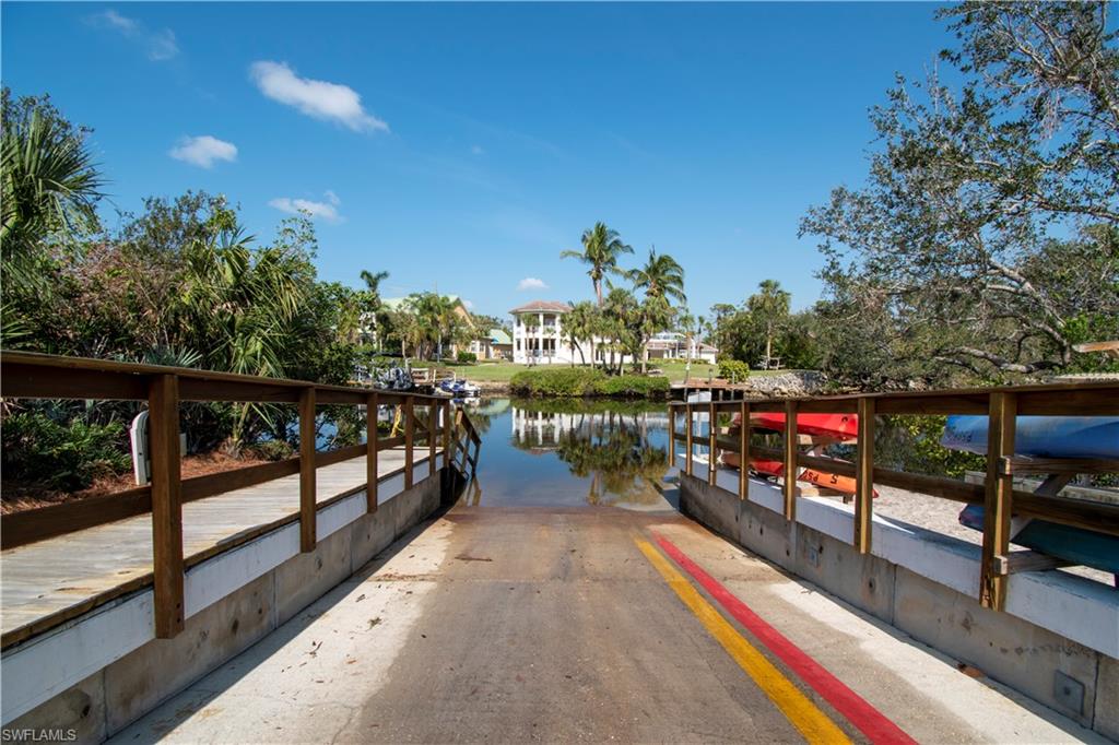 20800 Hammock Greens LN # 305