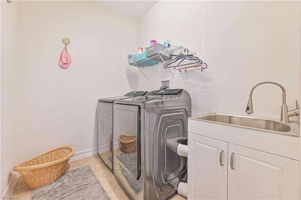 10212 Mimosa Silk DR