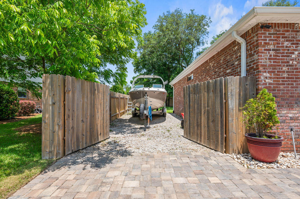 4475 New Market Road