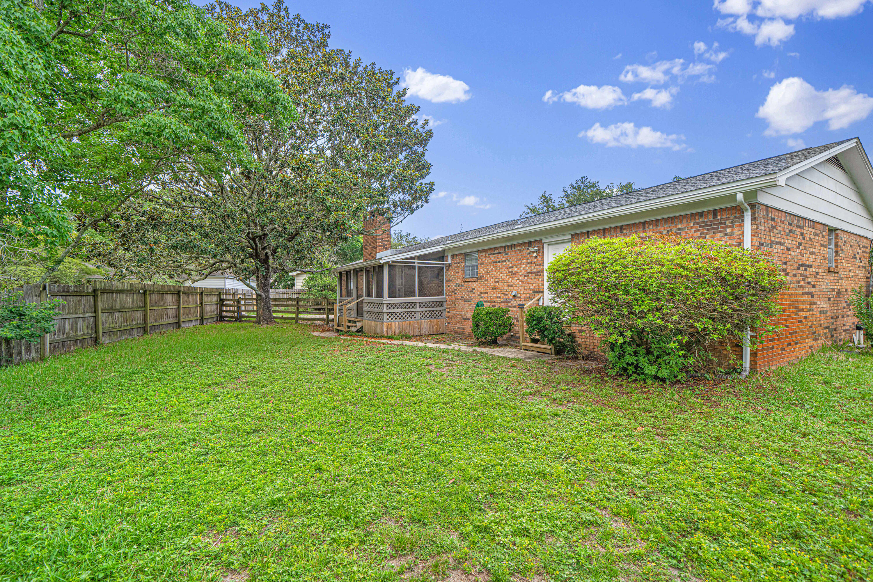 203 Elizabeth Court