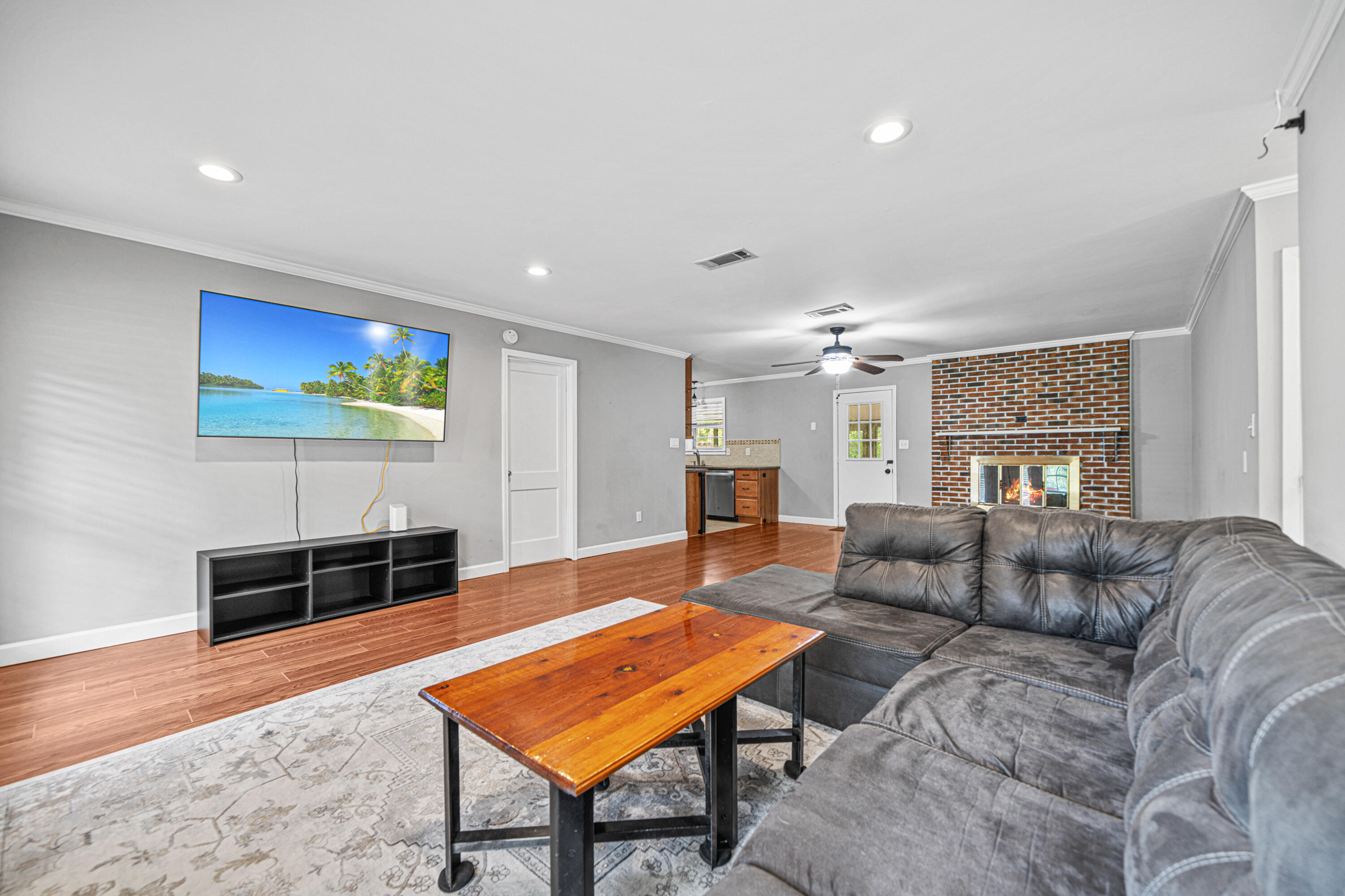 203 Elizabeth Court