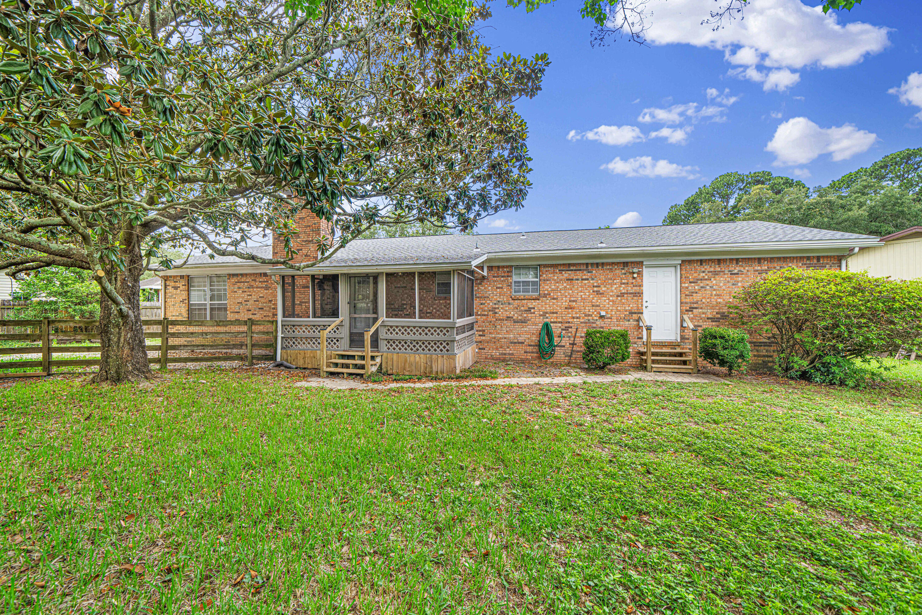 203 Elizabeth Court
