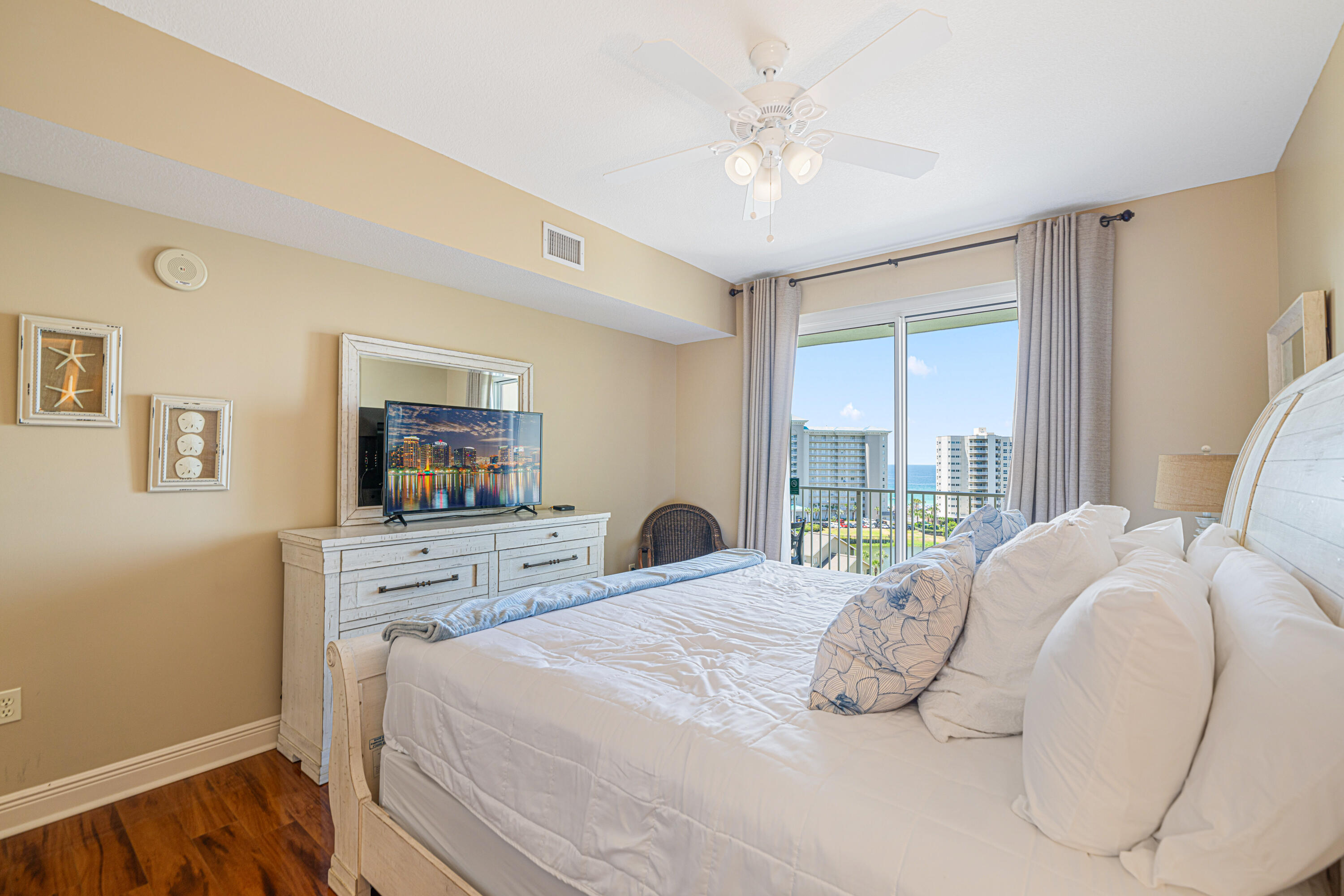 122 Seascape Drive, UNIT 904