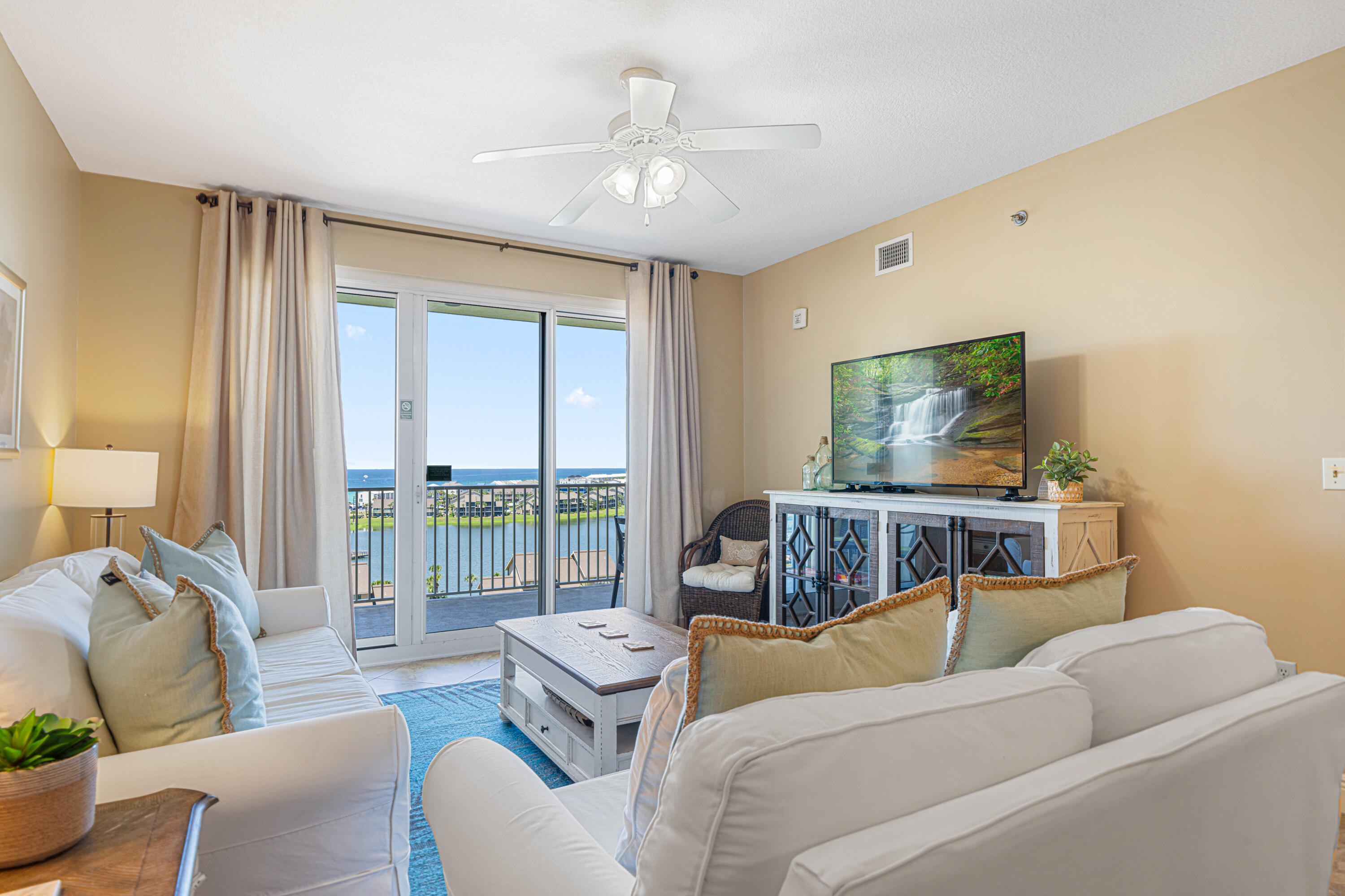 122 Seascape Drive, UNIT 904