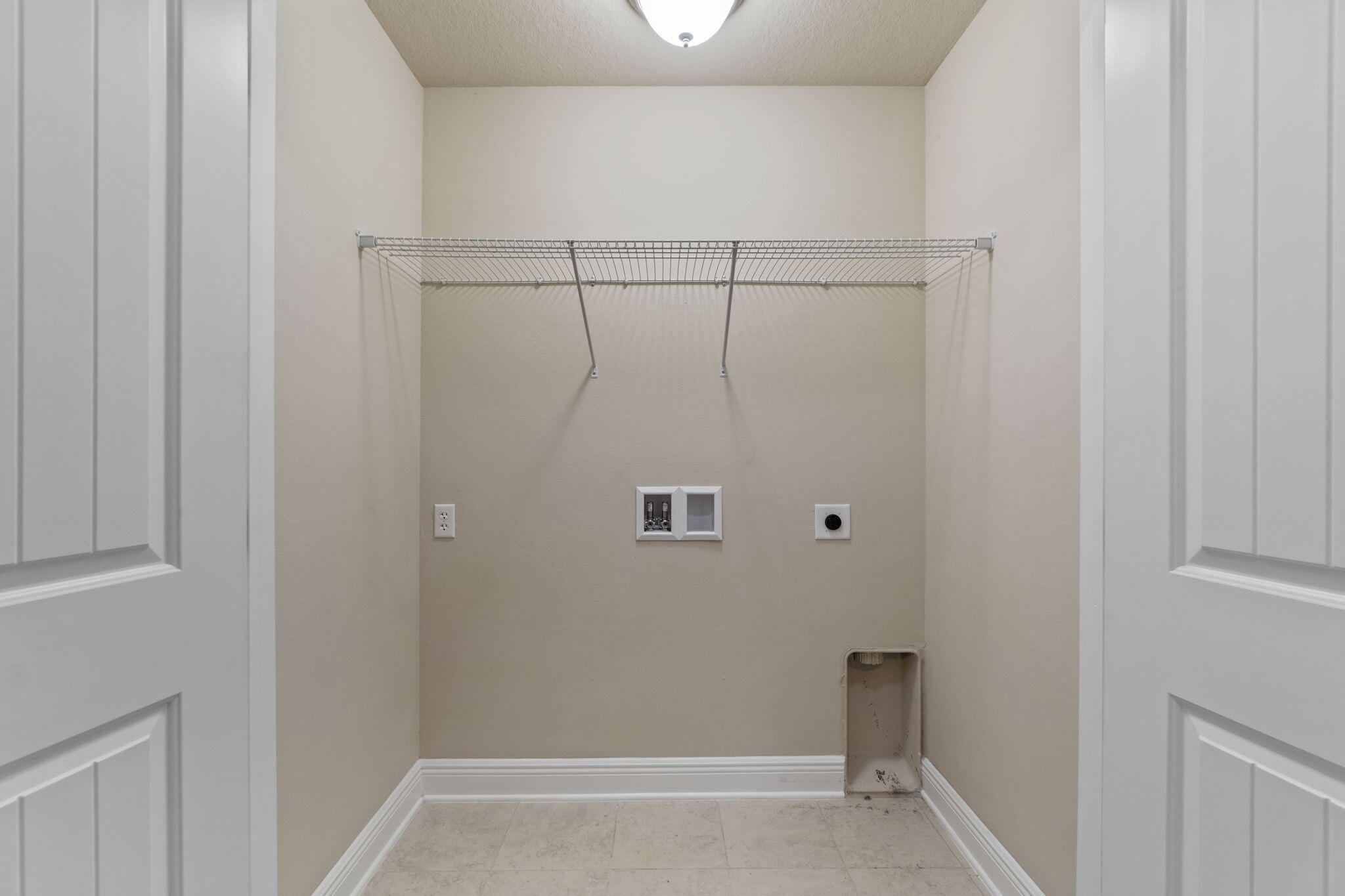 19 E Shady Oaks Lane, UNIT D