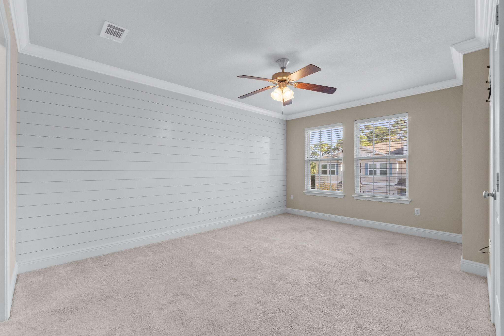 19 E Shady Oaks Lane, UNIT D
