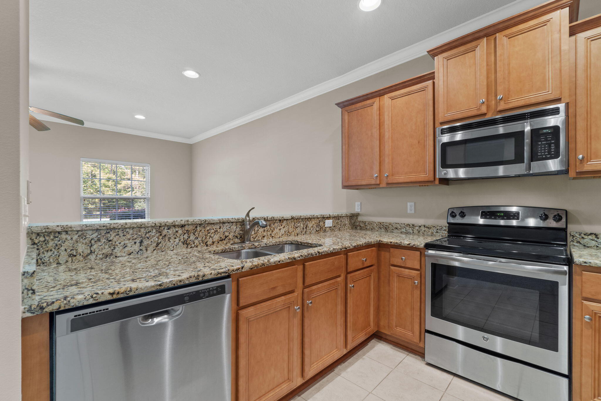 19 E Shady Oaks Lane, UNIT D