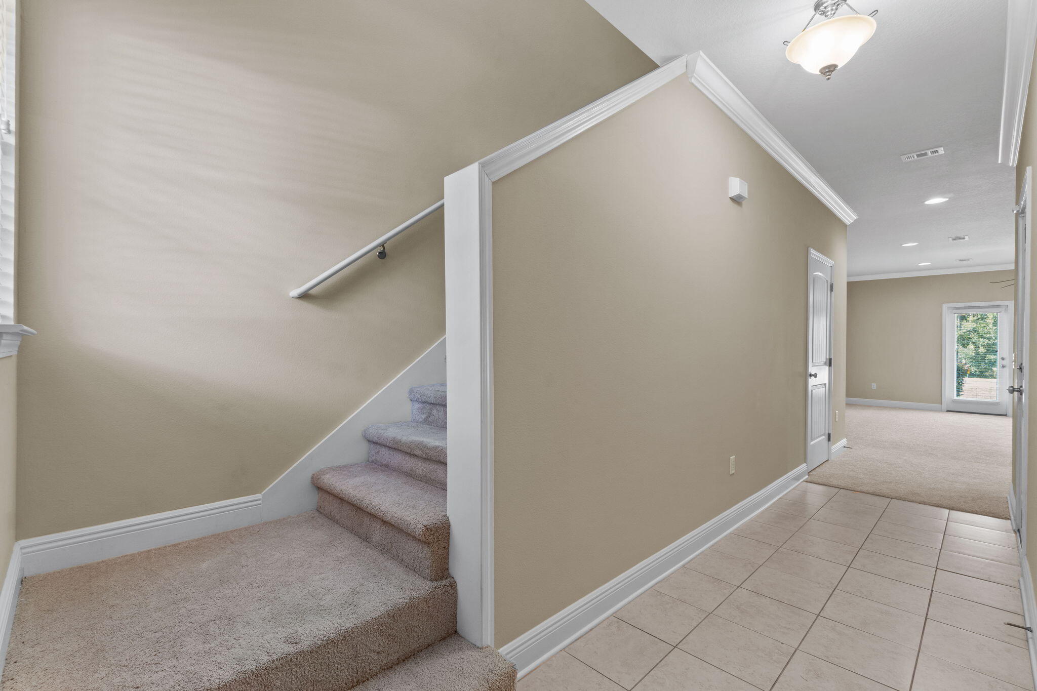 19 E Shady Oaks Lane, UNIT D