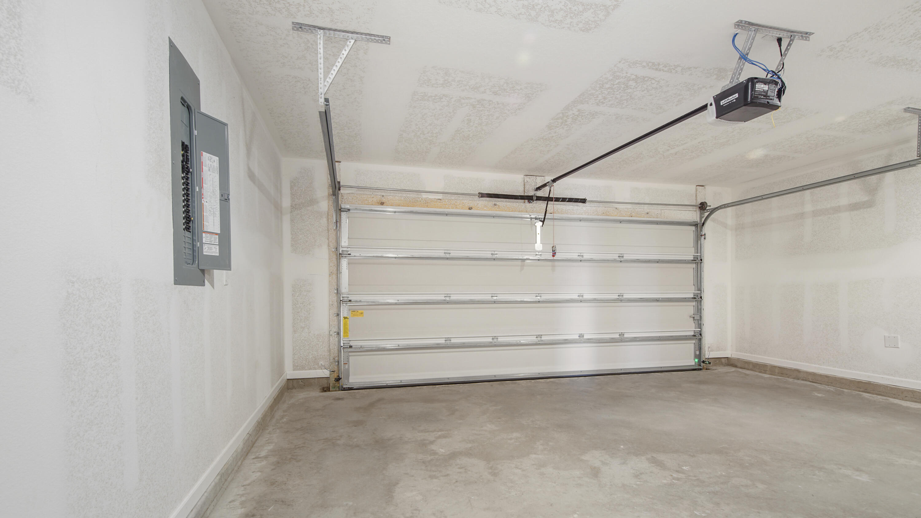 203 W Gray Owl Drive