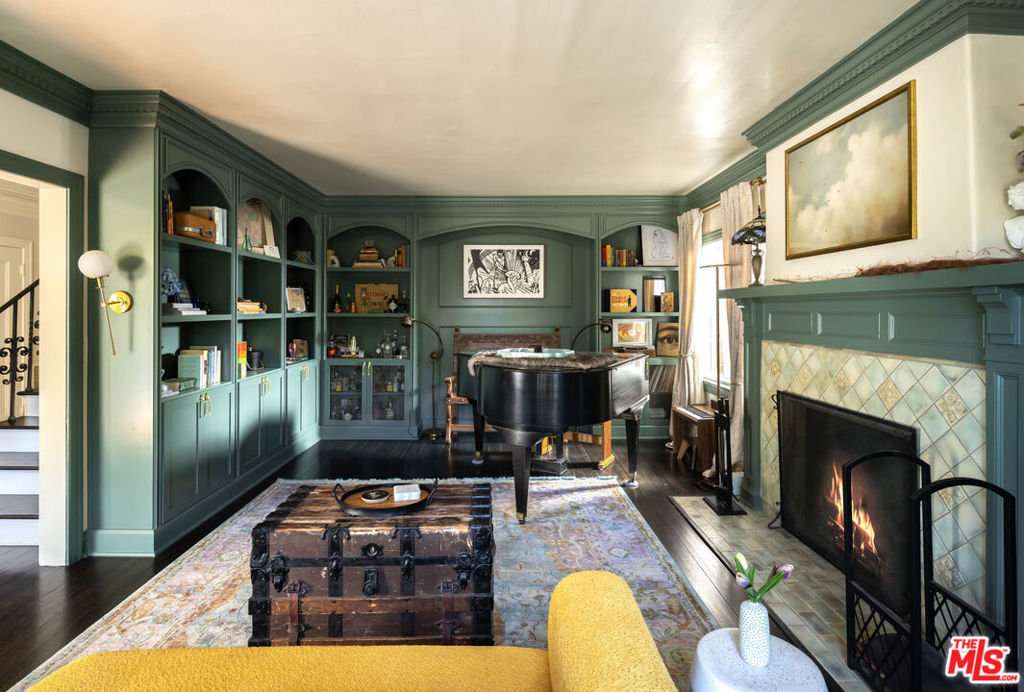 644 N Cherokee Avenue