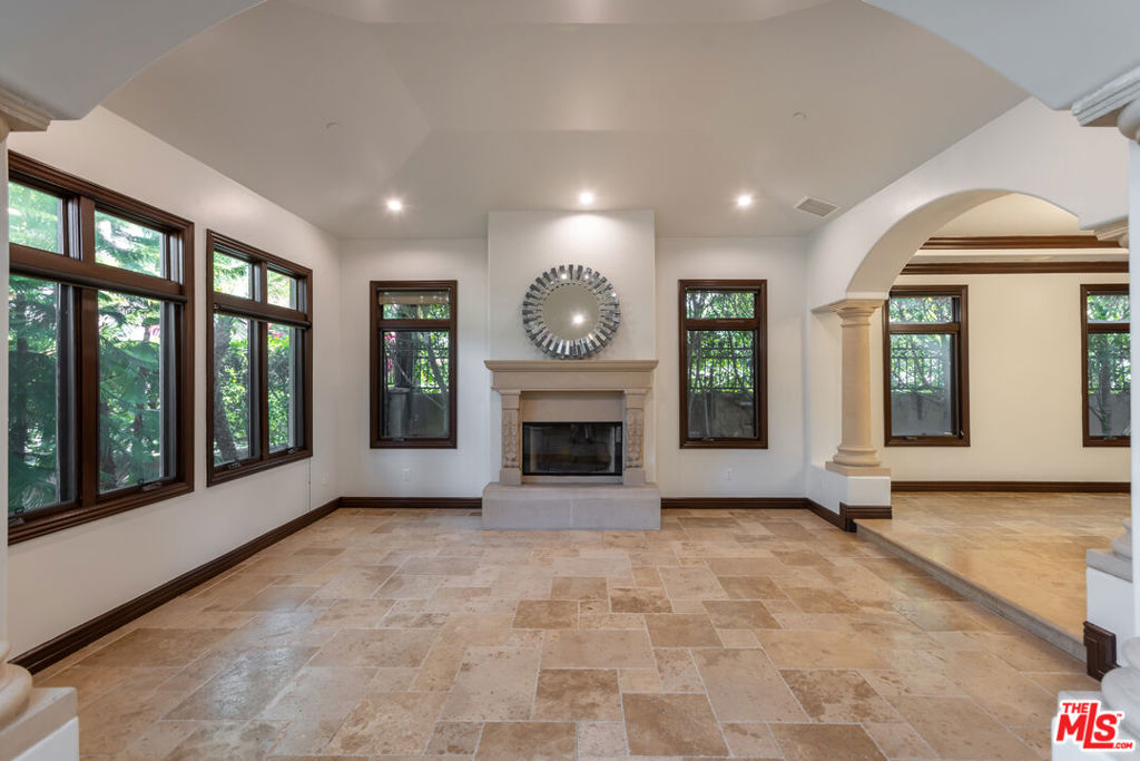 120 S Almont Drive