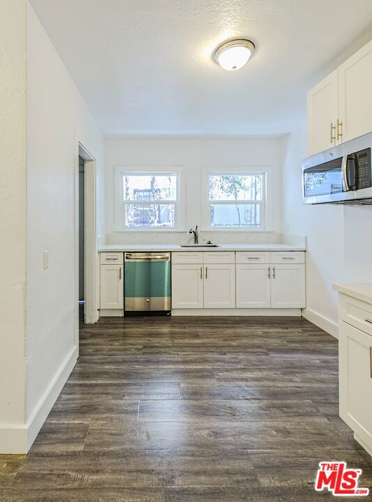 2817 S Norton Avenue