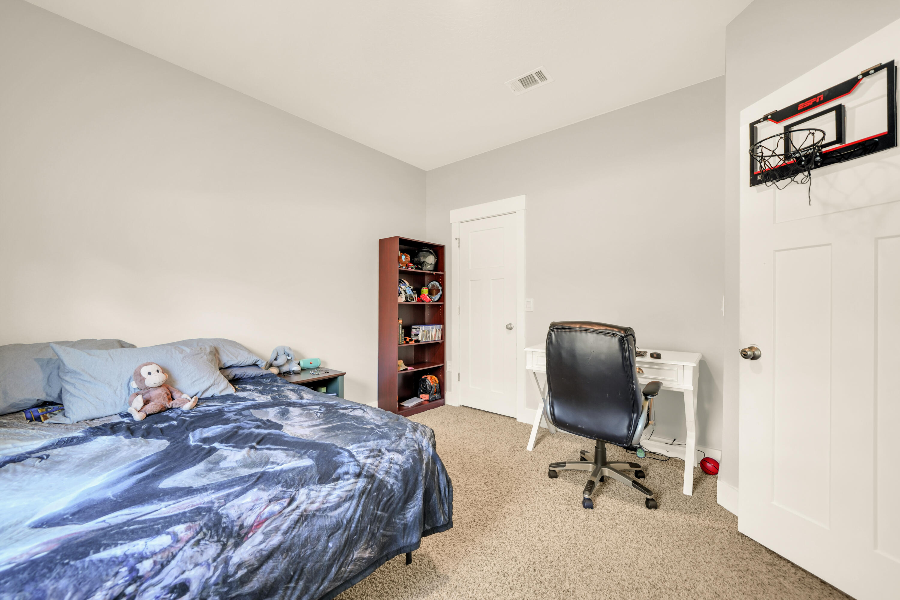 2415 Dakota Way