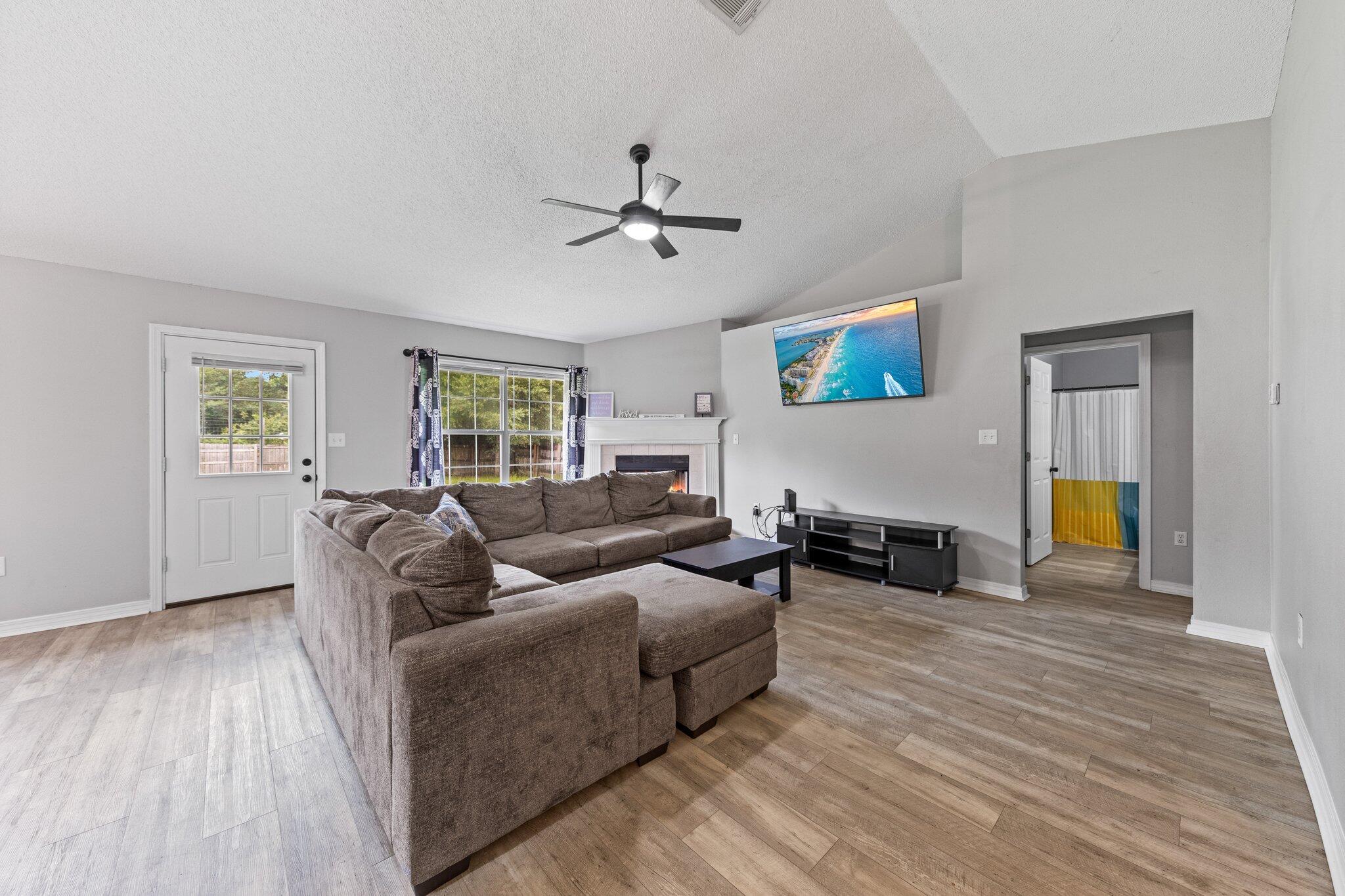 5123 Whitehurst Lane