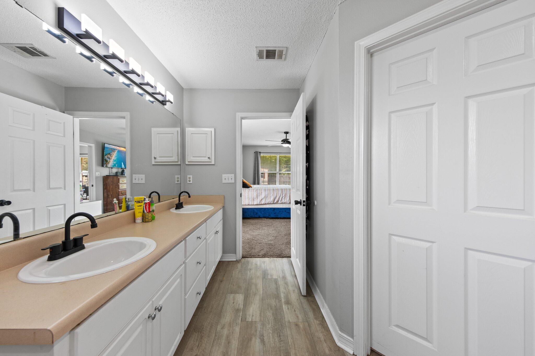 5123 Whitehurst Lane