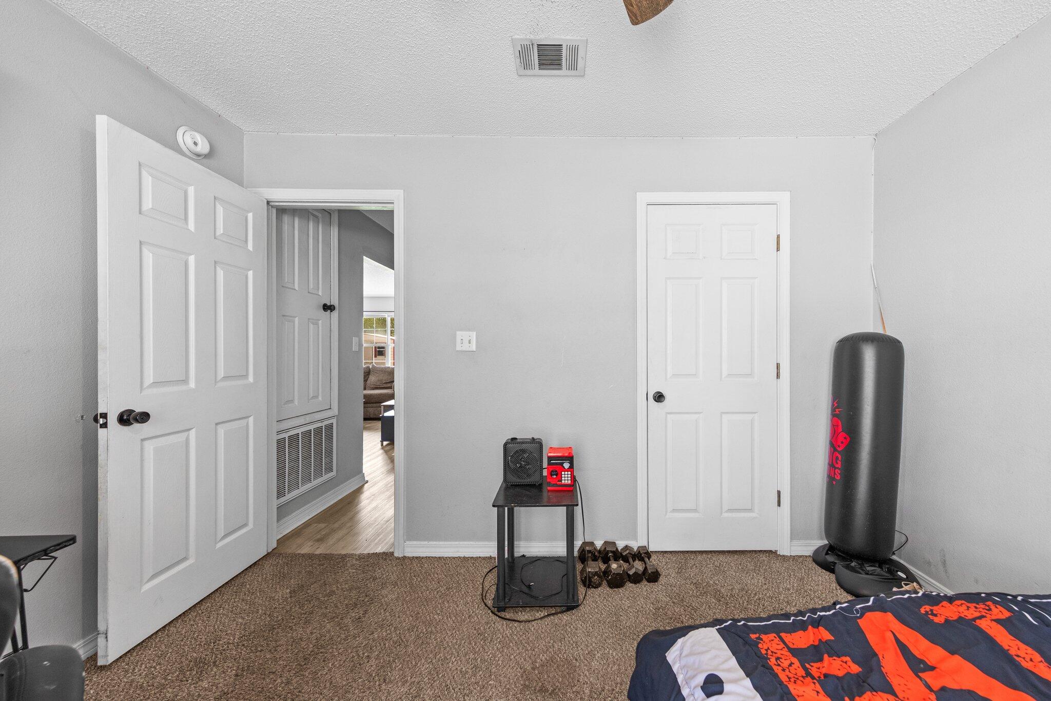 5123 Whitehurst Lane