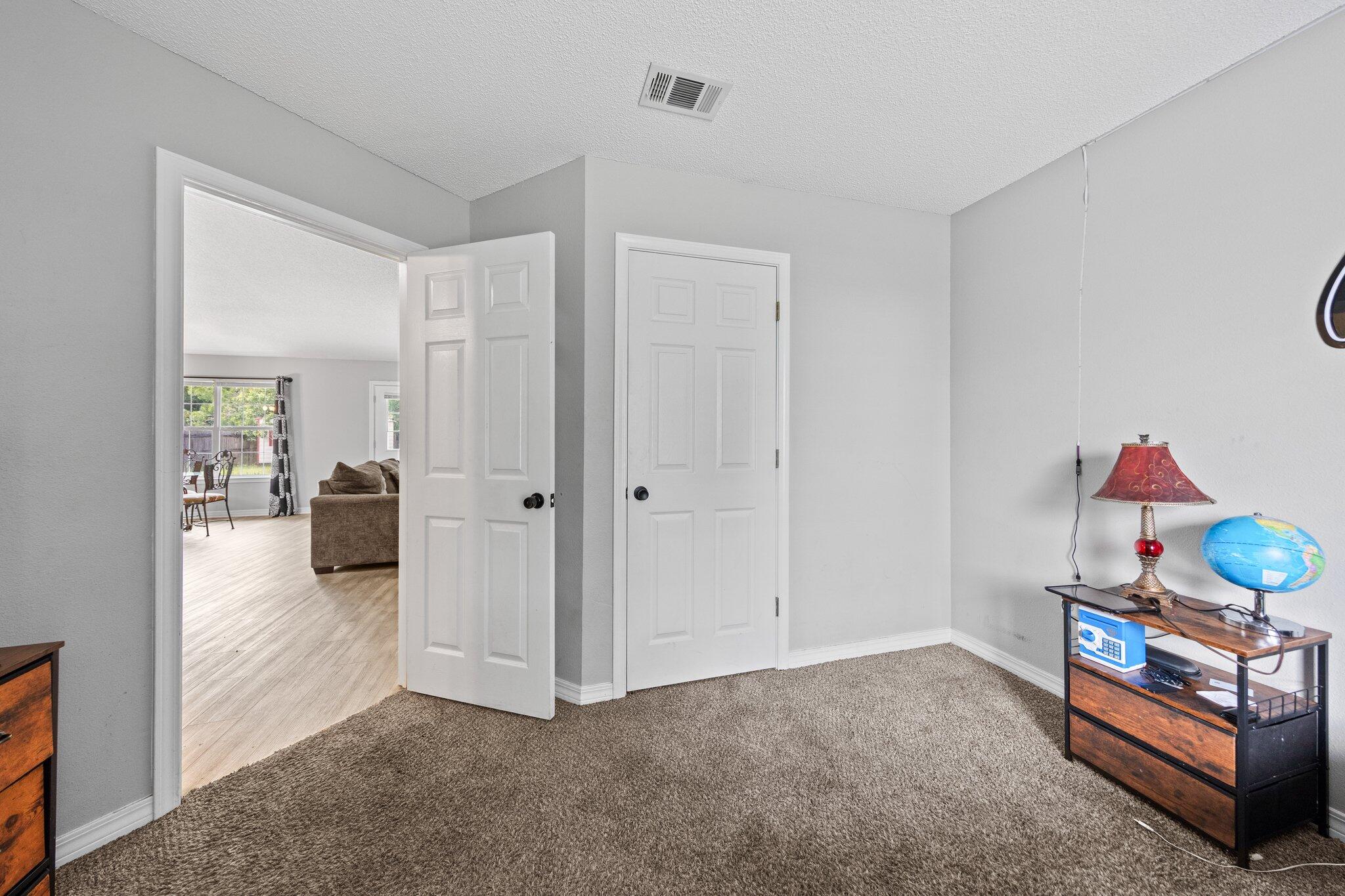 5123 Whitehurst Lane