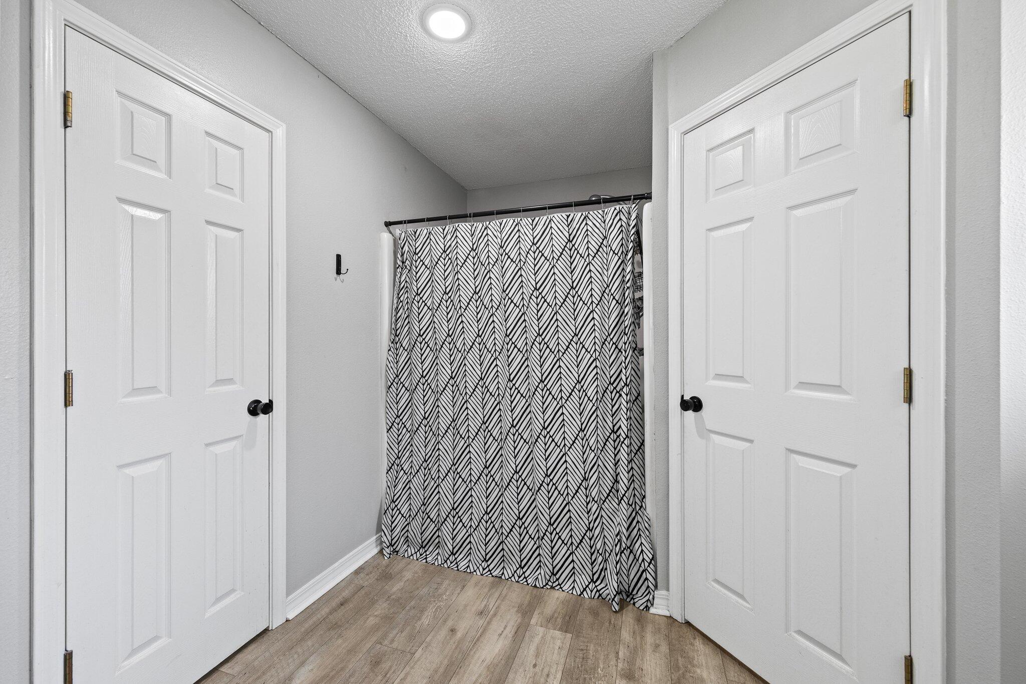 5123 Whitehurst Lane