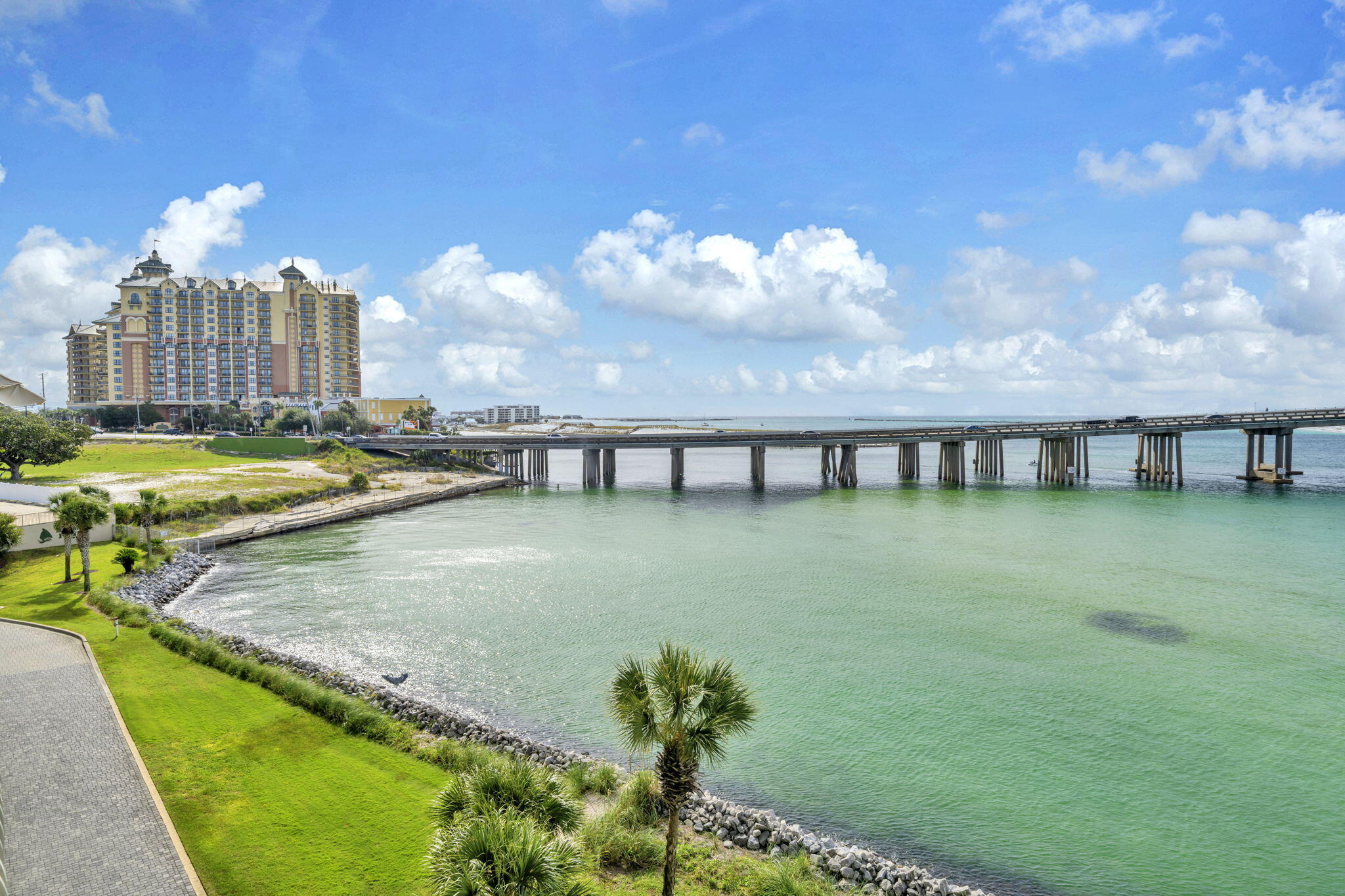 5 Calhoun Avenue 403