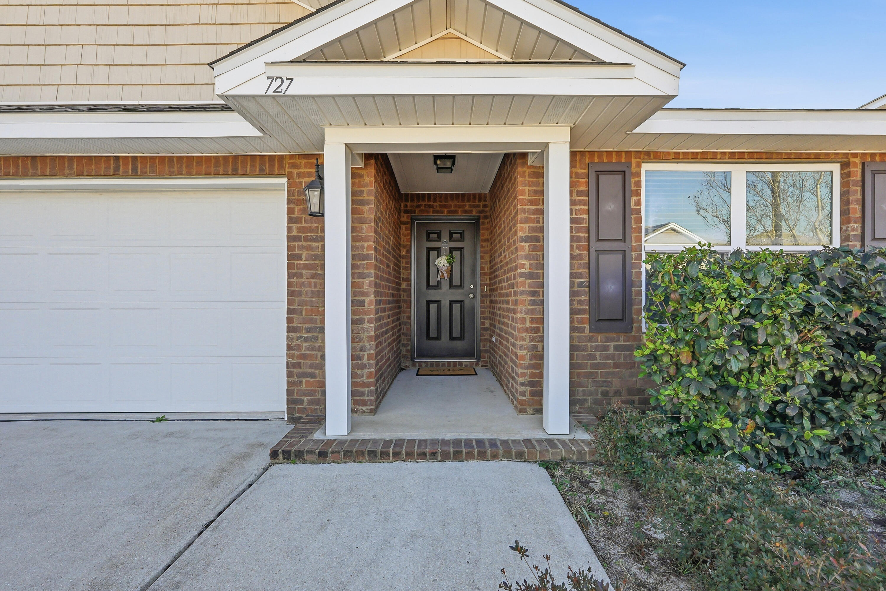 727 Widgeon Way