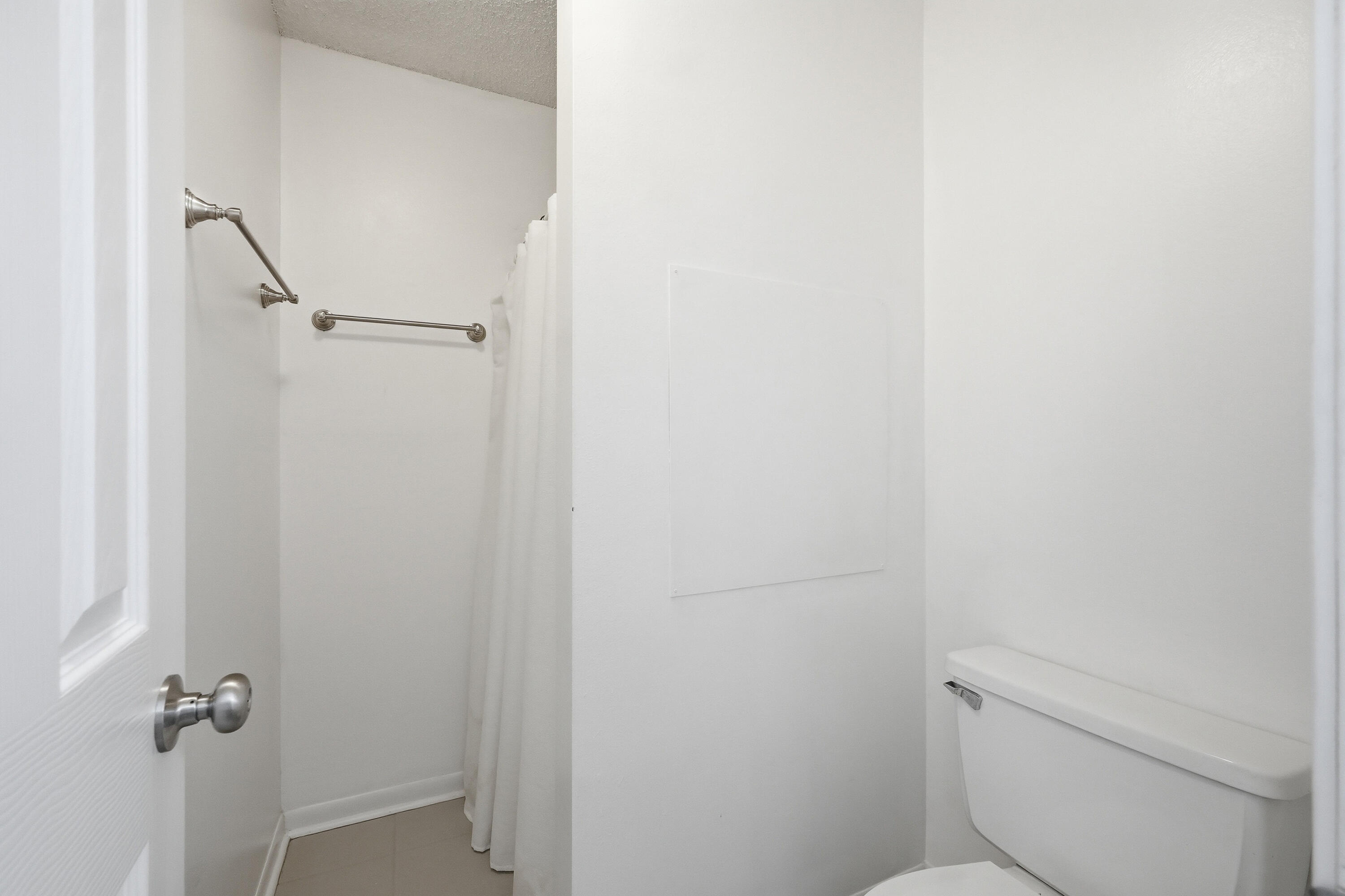 32 7Th Avenue 129