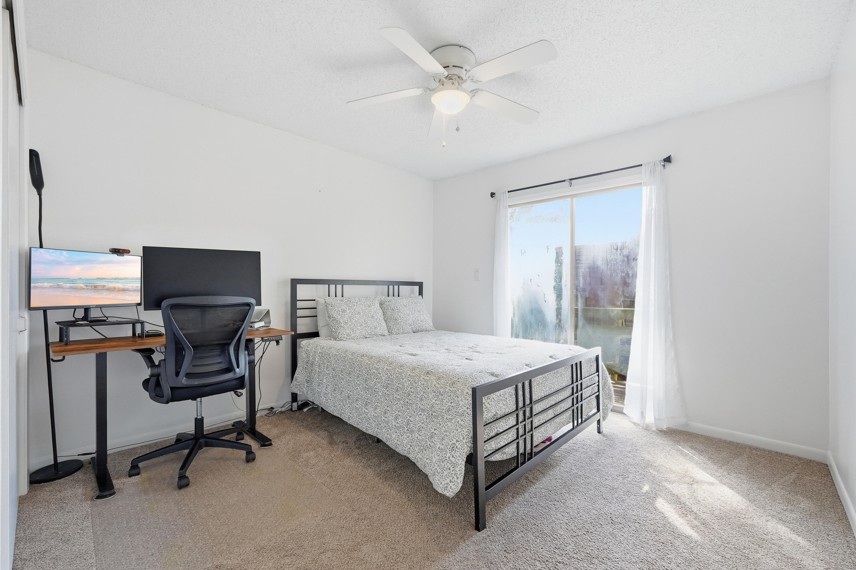32 7Th Avenue 129