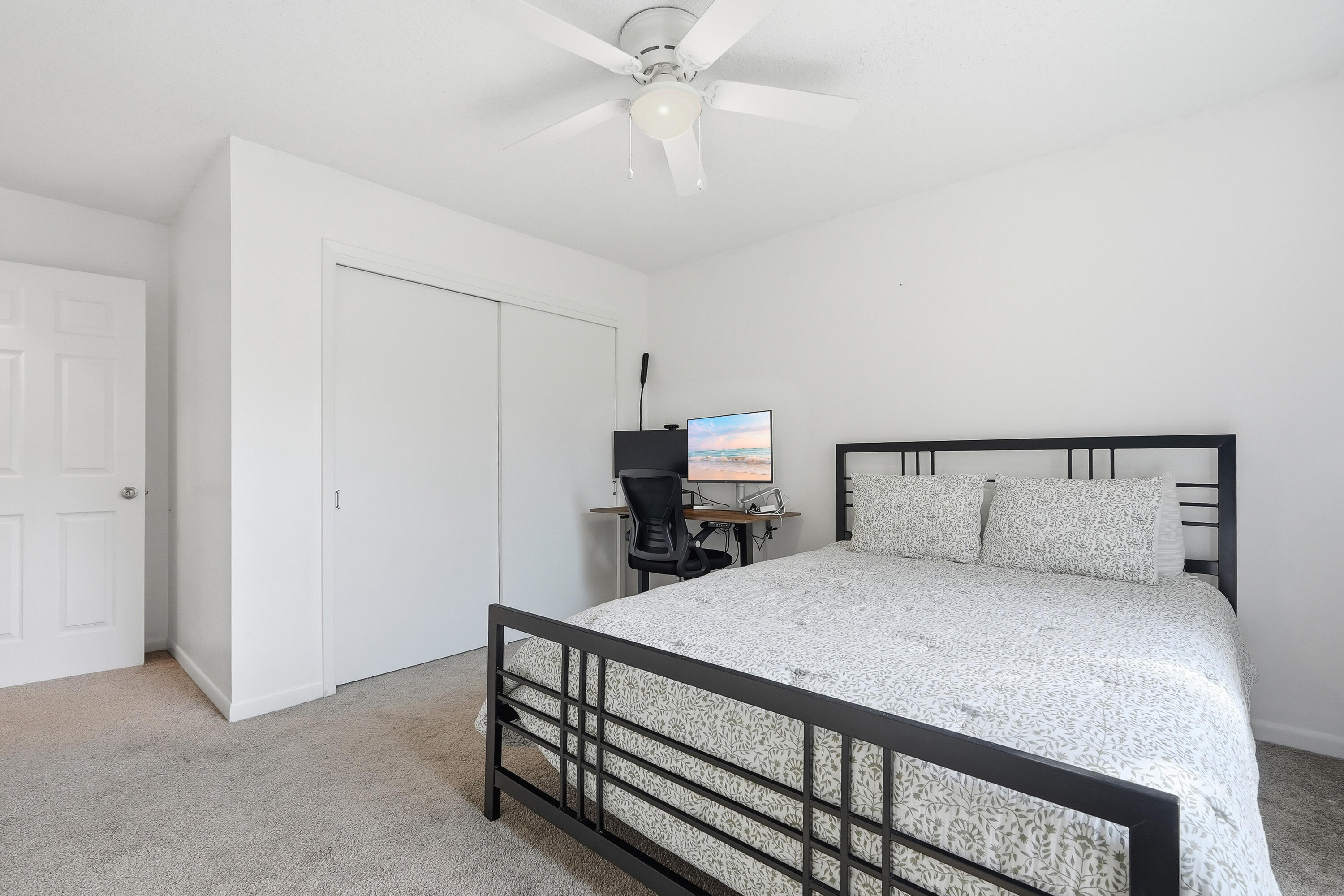 32 7Th Avenue 129