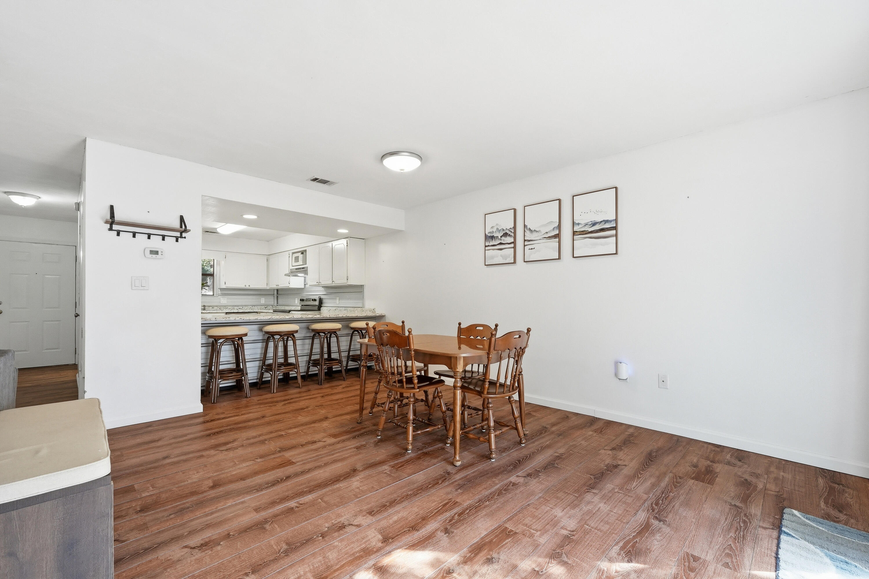 32 7Th Avenue 129