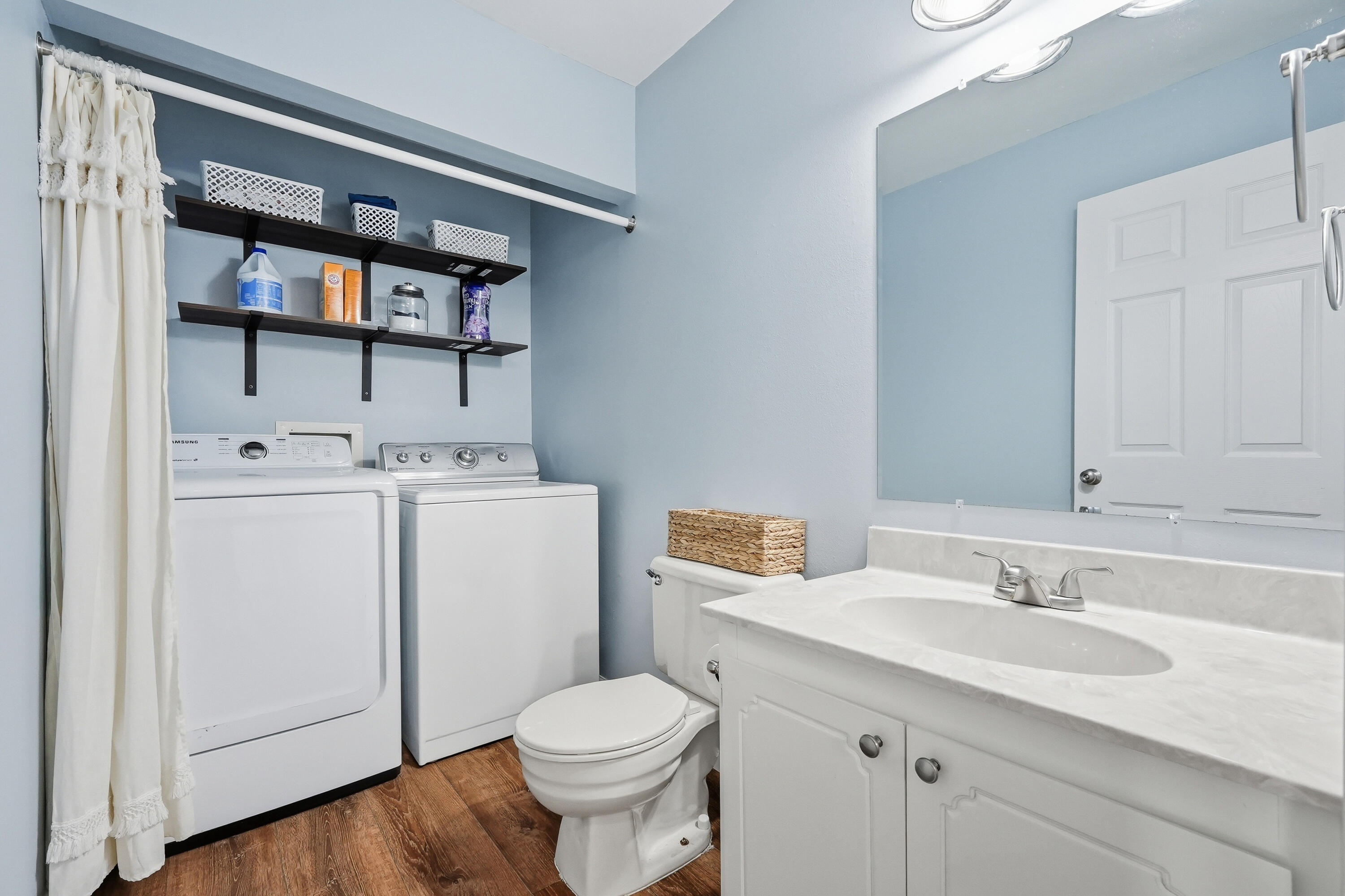 32 7Th Avenue 129