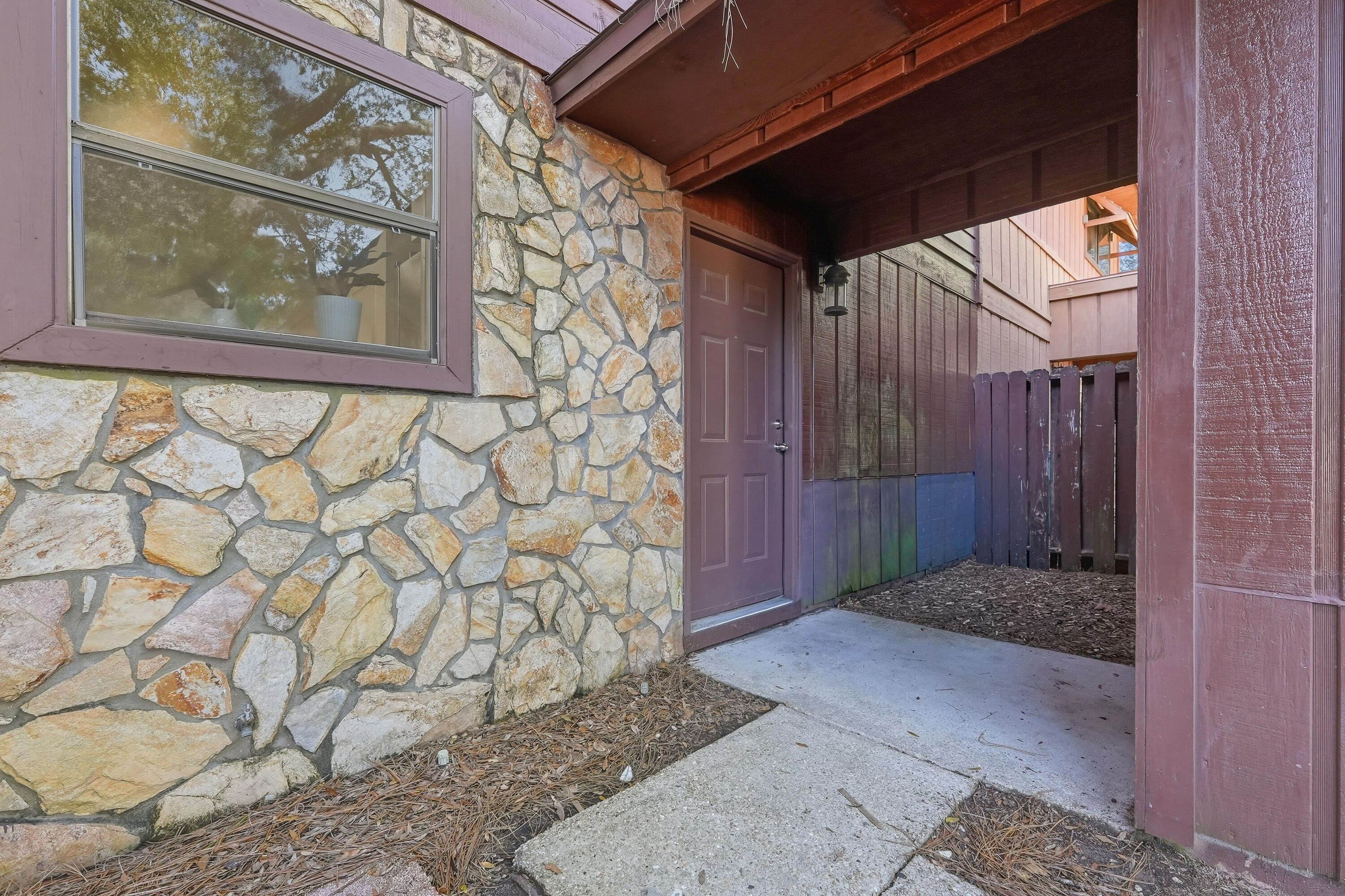 32 7Th Avenue 129
