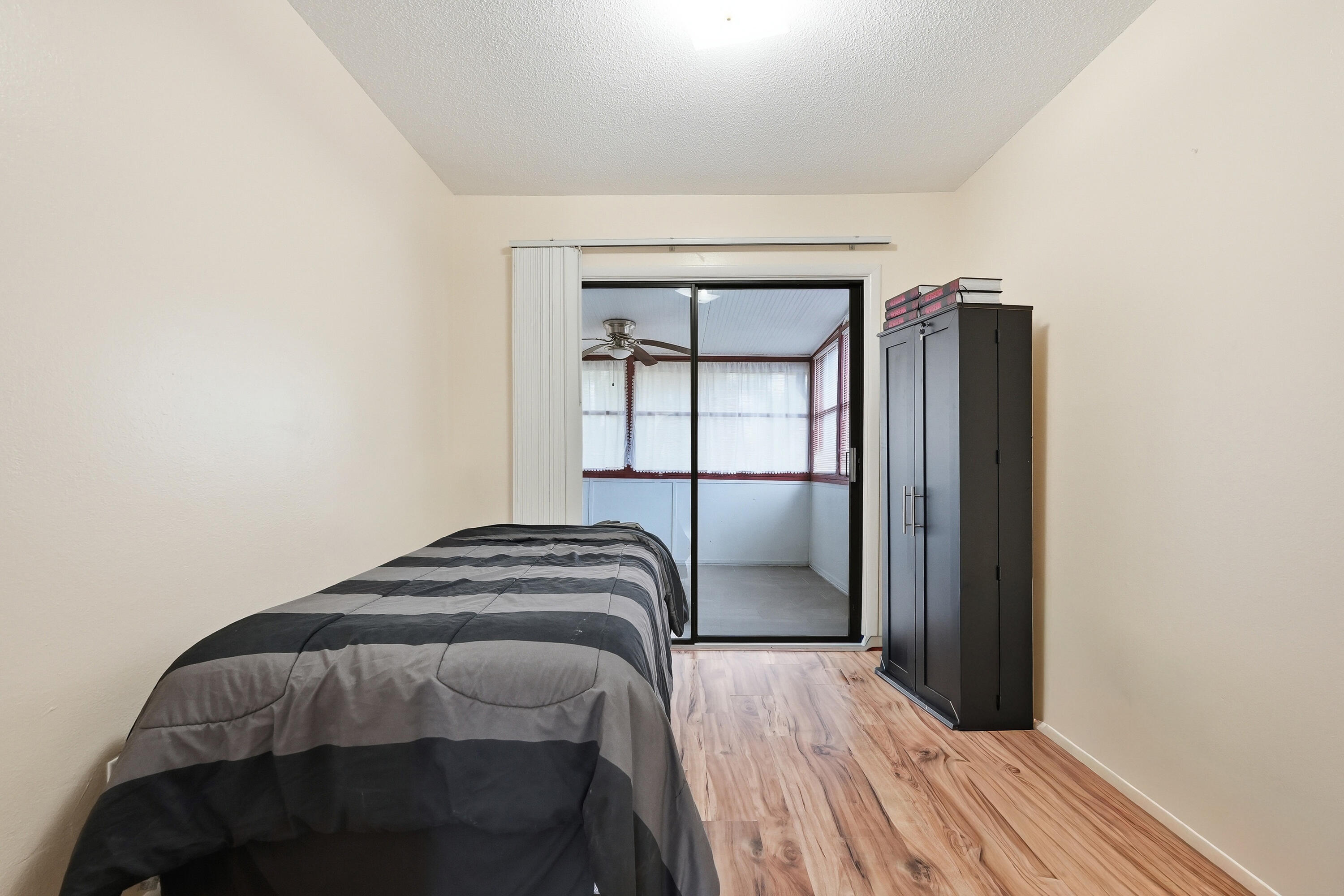 41 12th Street 68