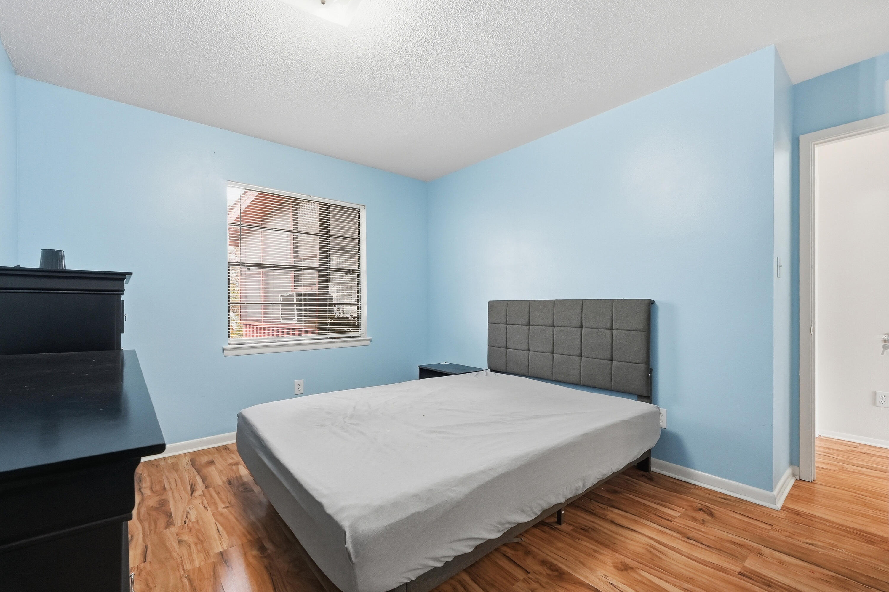 41 12th Street 68
