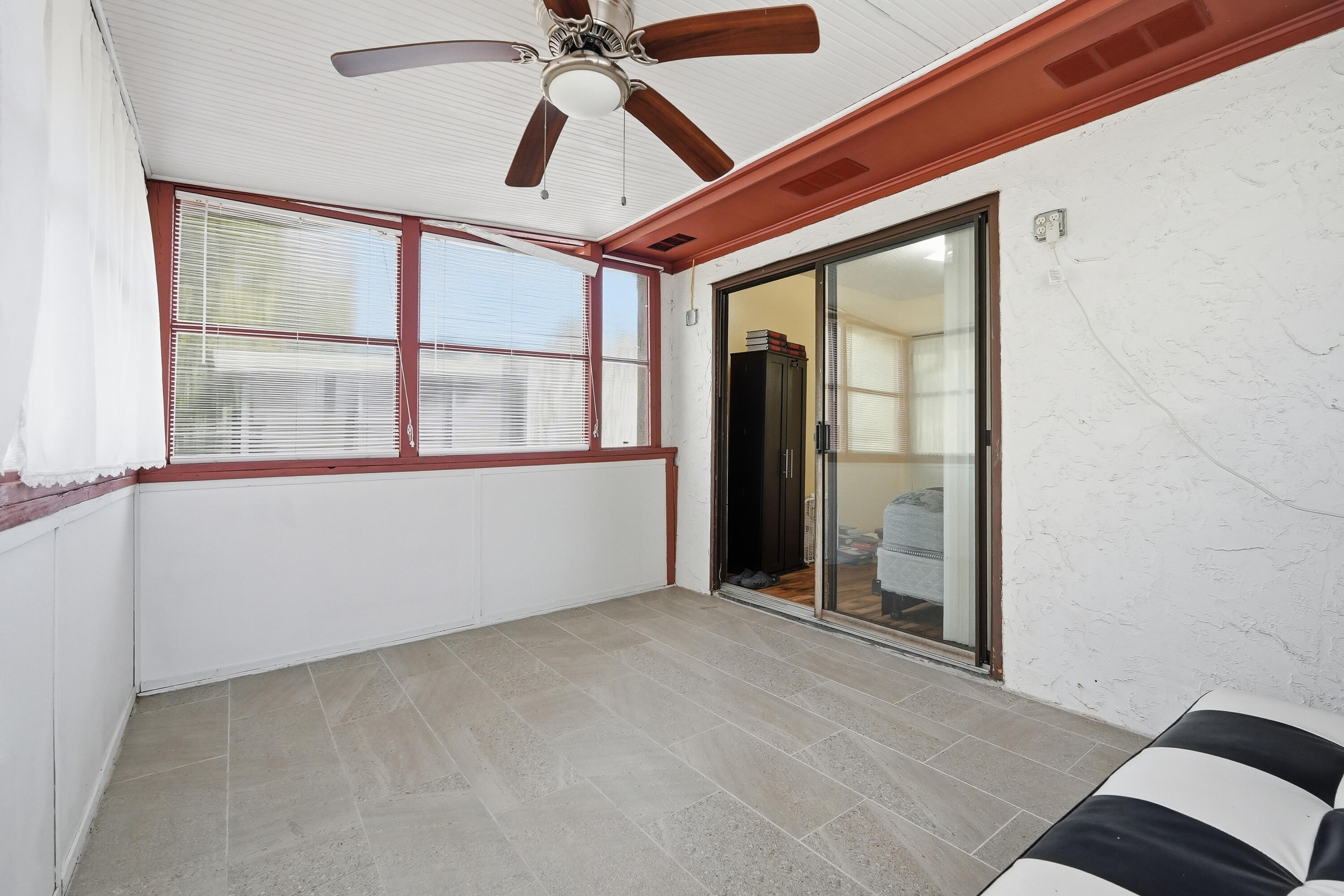 41 12th Street 68