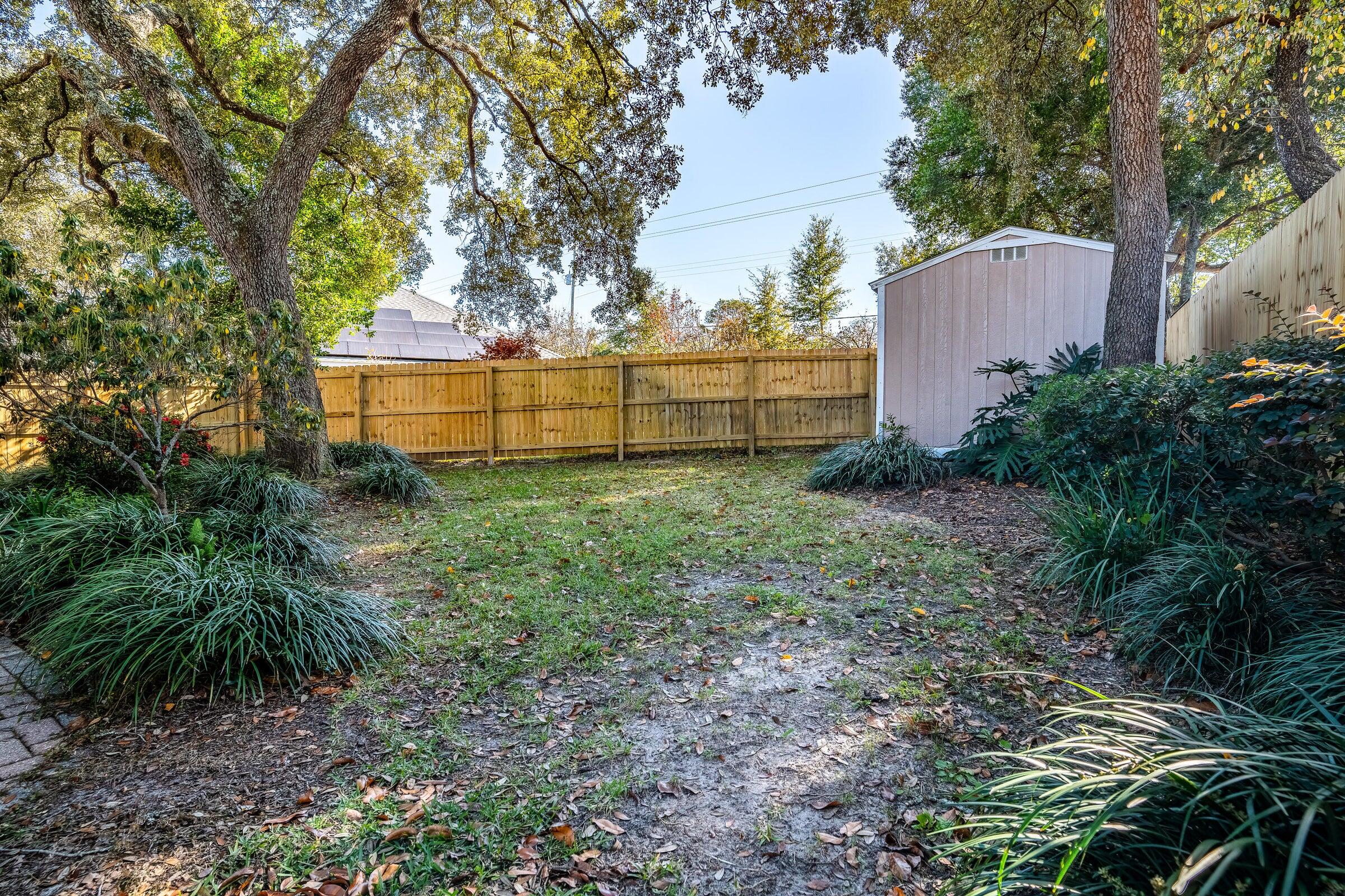 256 NW Ventura Circle