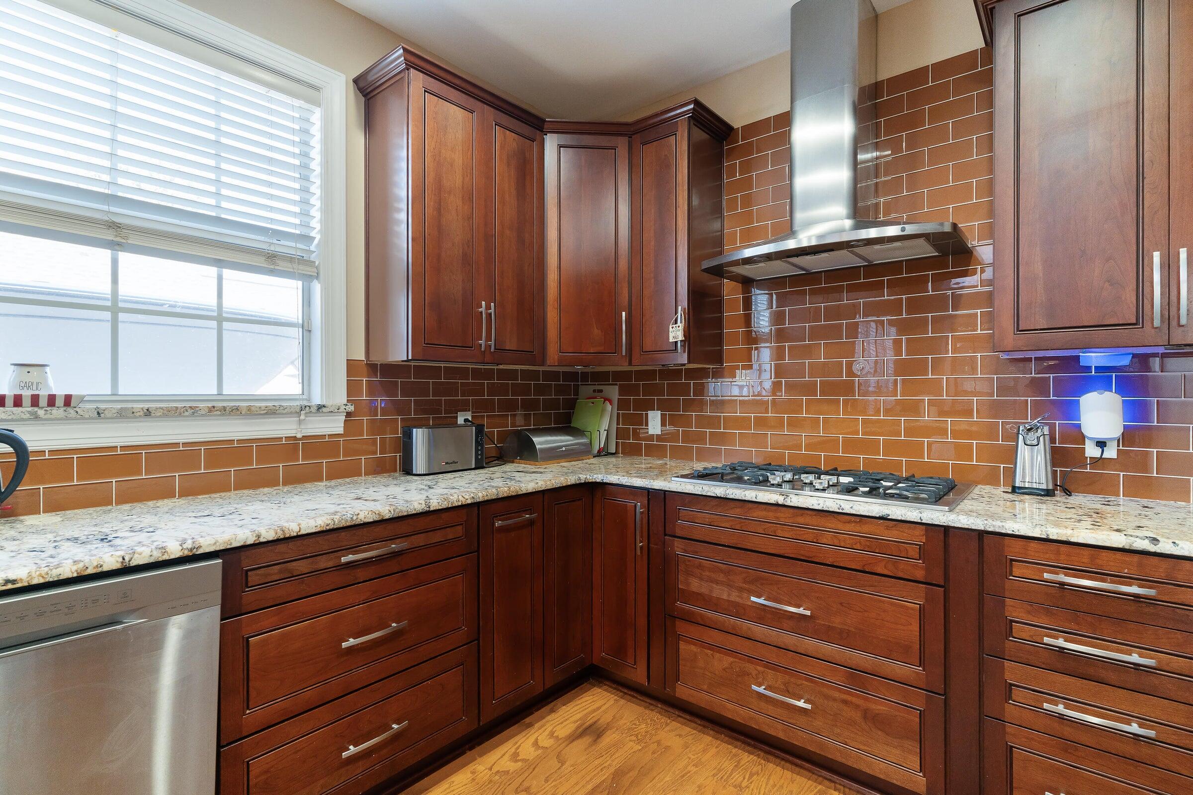 256 NW Ventura Circle